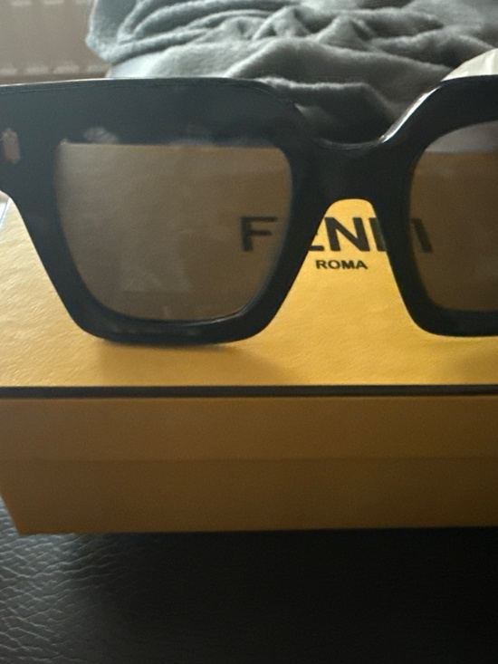 Fendi sunglasses main image 3